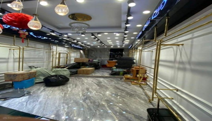 CHO THUÊ NHÀ TRONG NGÕ 170 TAM TRINH, 40M2, 3 TẦNG, 3 NGỦ, 3 WC, 8 TRIỆU - Ở GĐ, NHÓM